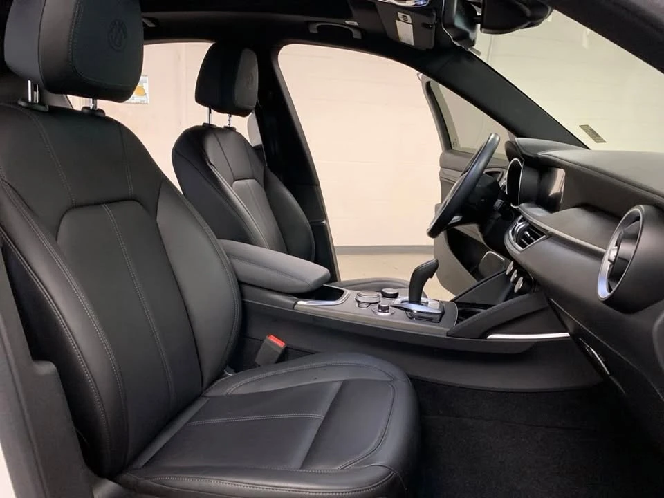 2023 Alfa Romeo Stelvio - Image 4 of 7