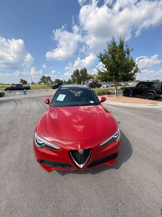 2023 Alfa Romeo Stelvio - Image 2 of 7