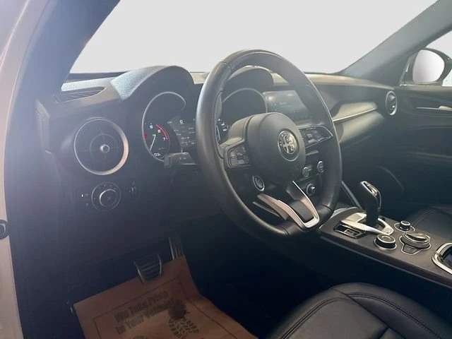 2023 Alfa Romeo Stelvio - Image 9 of 19