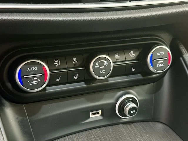 2023 Alfa Romeo Stelvio - Image 16 of 19