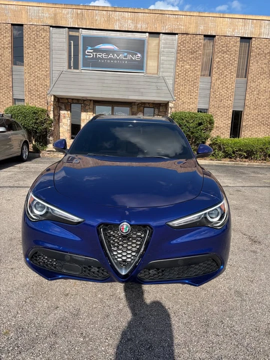 2023 Alfa Romeo Stelvio - Image 2 of 16