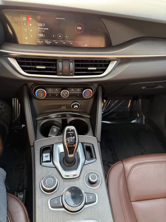 2023 Alfa Romeo Stelvio - Image 14 of 16