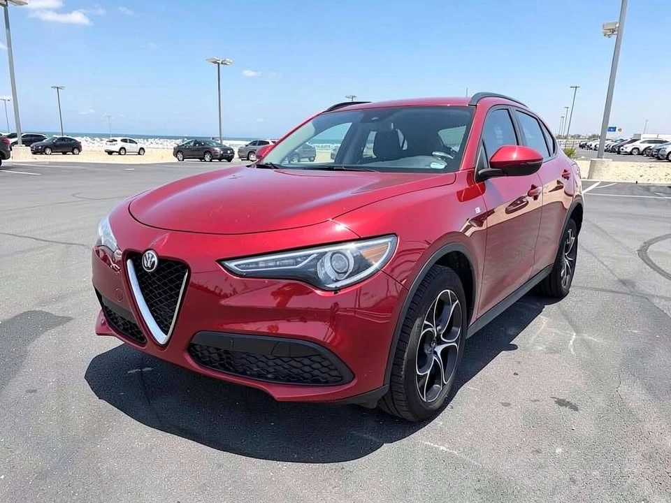 2023 Alfa Romeo Stelvio - Image 2 of 10