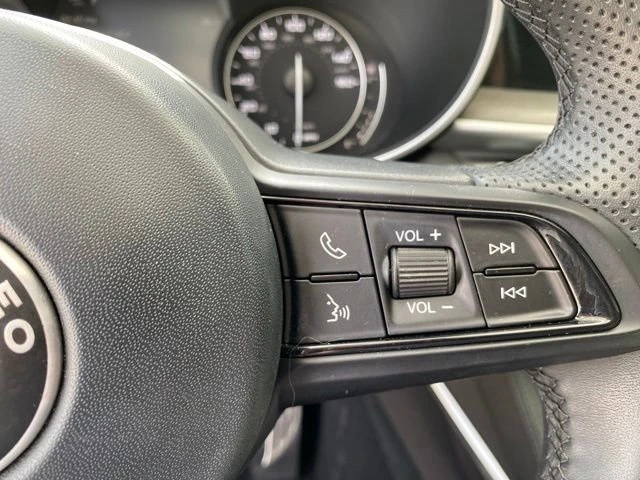 2023 Alfa Romeo Stelvio - Image 20 of 20