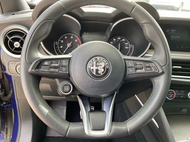 2023 Alfa Romeo Stelvio - Image 18 of 20
