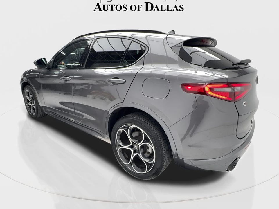 2023 Alfa Romeo Stelvio - Image 10 of 21