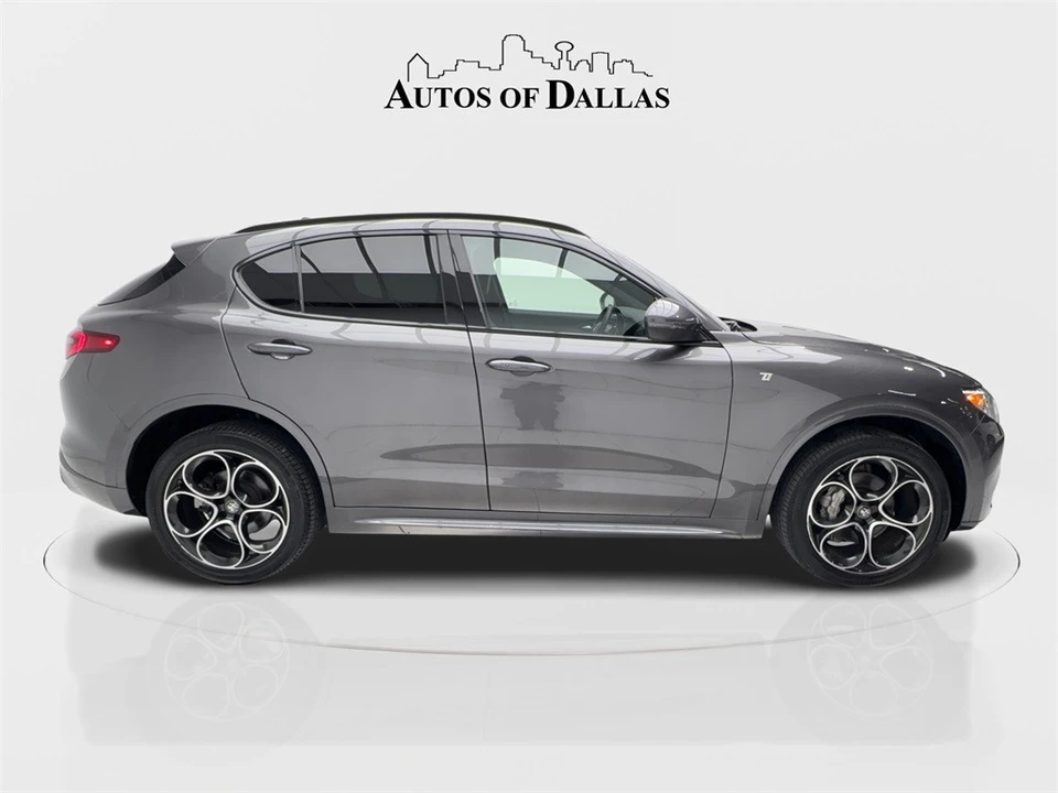 2023 Alfa Romeo Stelvio - Image 7 of 12