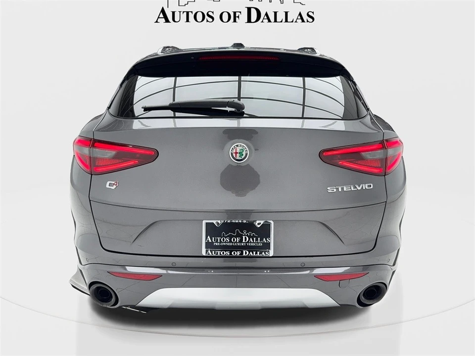 2023 Alfa Romeo Stelvio - Image 11 of 12