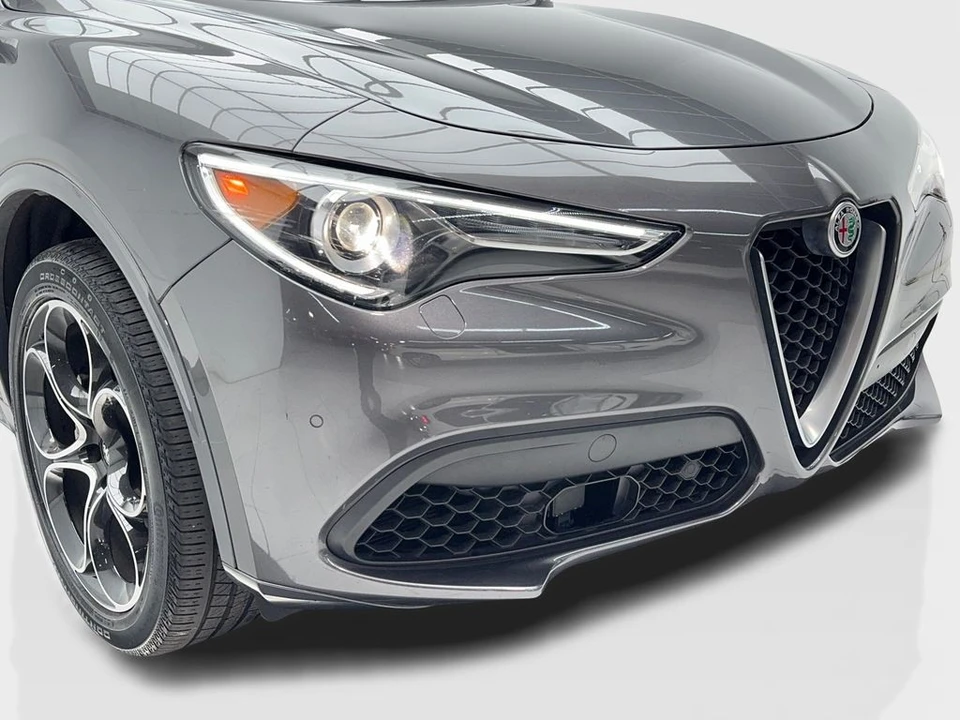 2023 Alfa Romeo Stelvio - Image 3 of 21