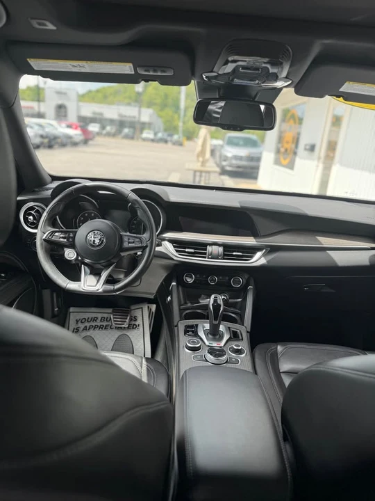 2023 Alfa Romeo Stelvio - Image 12 of 15