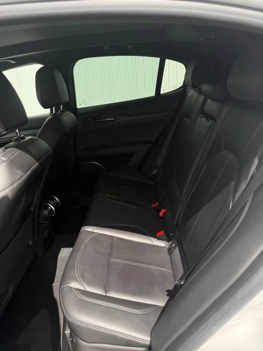 2023 Alfa Romeo Stelvio - Image 15 of 15