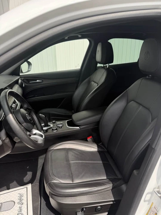 2023 Alfa Romeo Stelvio - Image 13 of 15