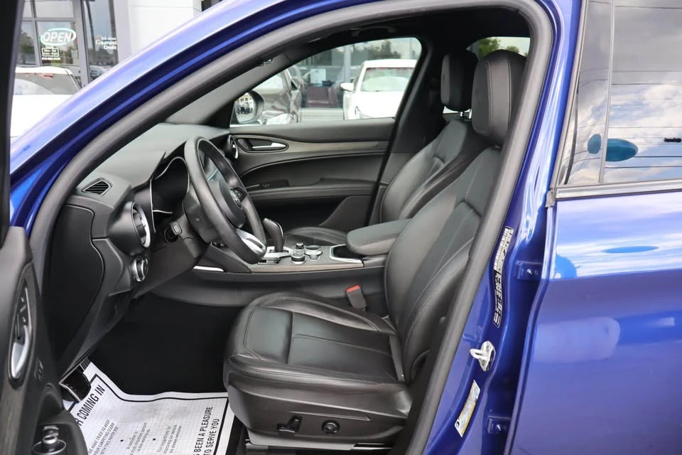2023 Alfa Romeo Stelvio - Image 5 of 20