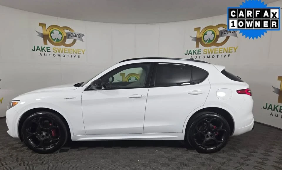 2023 Alfa Romeo Stelvio - Image 2 of 12