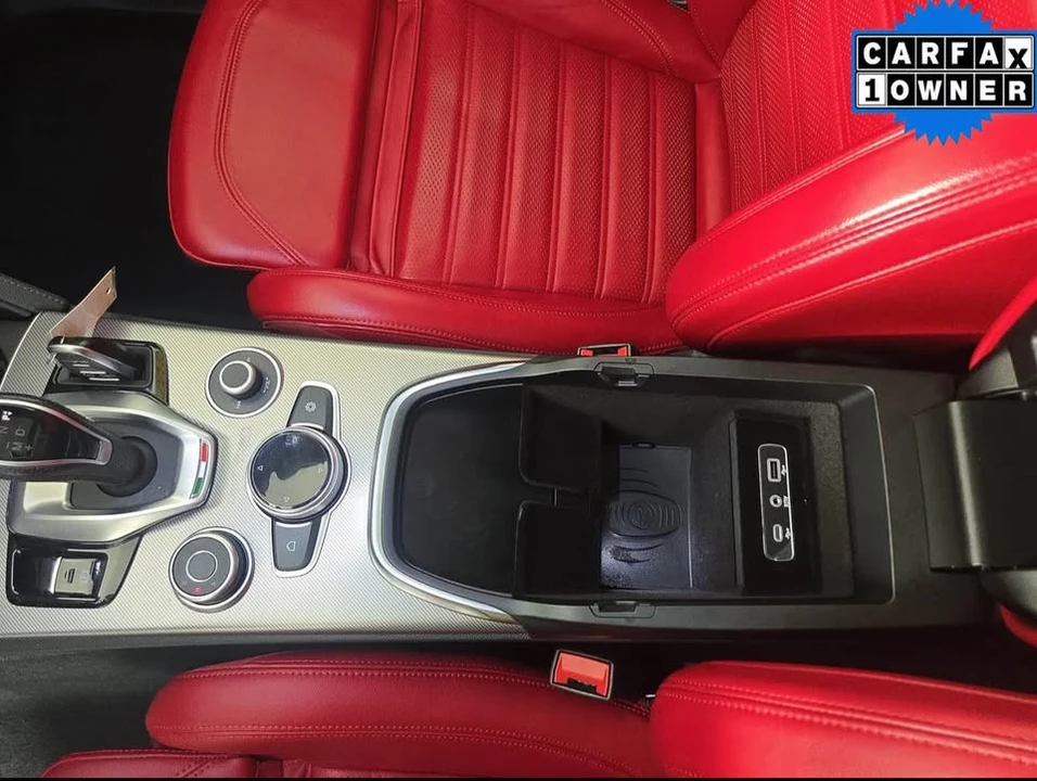 2023 Alfa Romeo Stelvio - Image 11 of 12