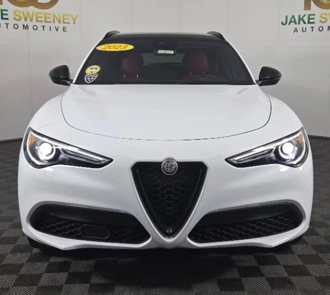 2023 Alfa Romeo Stelvio - Image 4 of 12