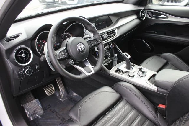 2023 Alfa Romeo Stelvio - Image 3 of 20