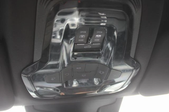 2023 Alfa Romeo Stelvio - Image 13 of 20