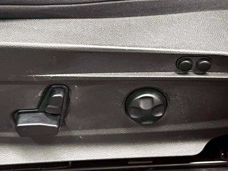 2023 Alfa Romeo Stelvio - Image 15 of 20