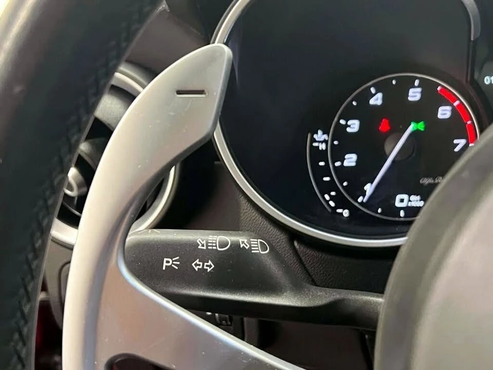 2023 Alfa Romeo Stelvio - Image 19 of 20