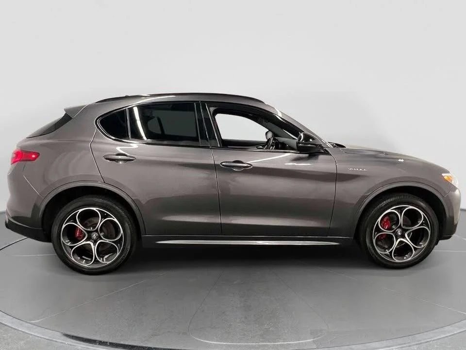 2023 Alfa Romeo Stelvio - Image 4 of 20