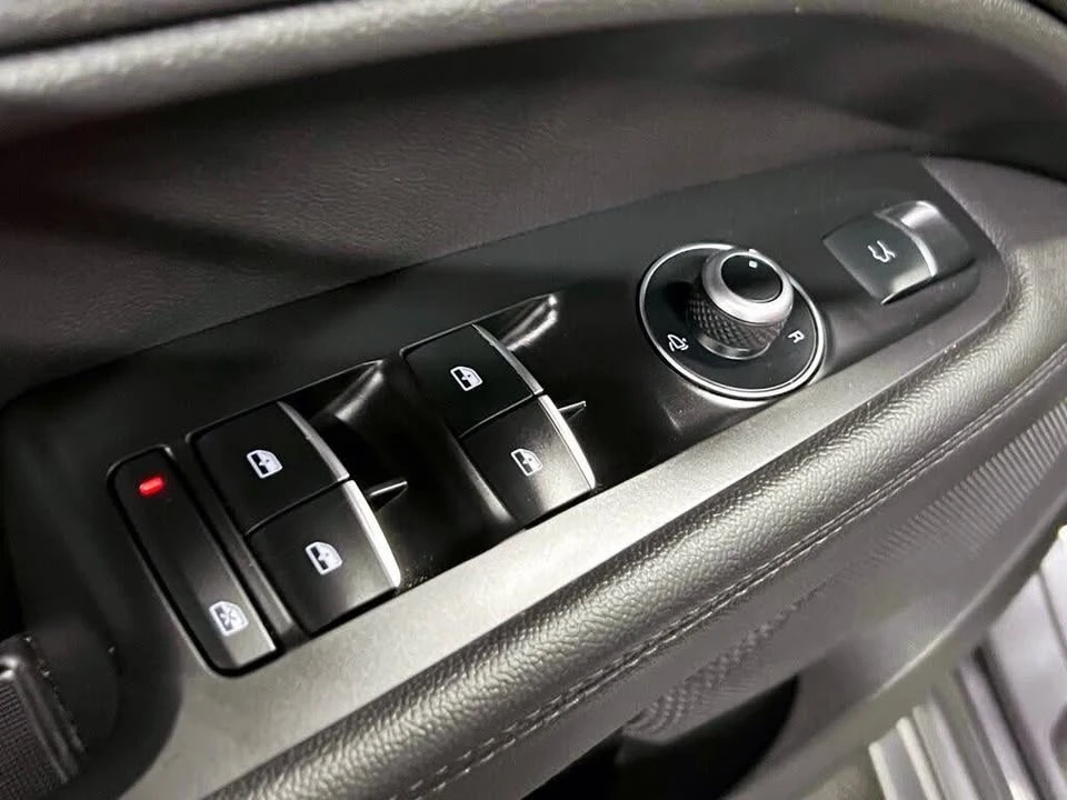 2023 Alfa Romeo Stelvio - Image 13 of 20