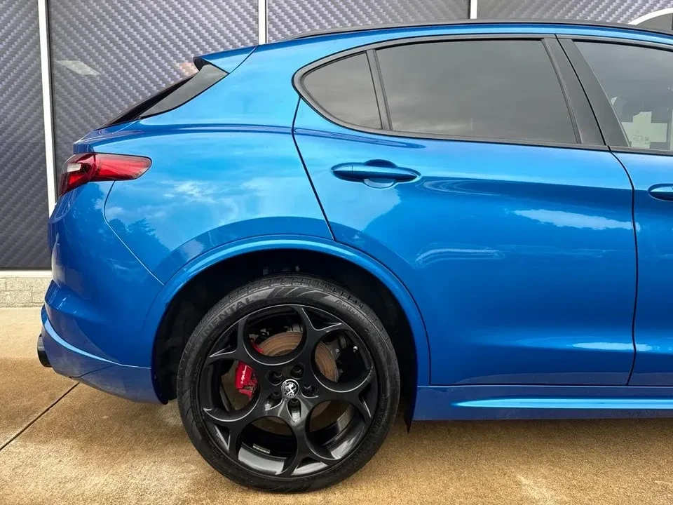 2023 Alfa Romeo Stelvio - Image 5 of 20