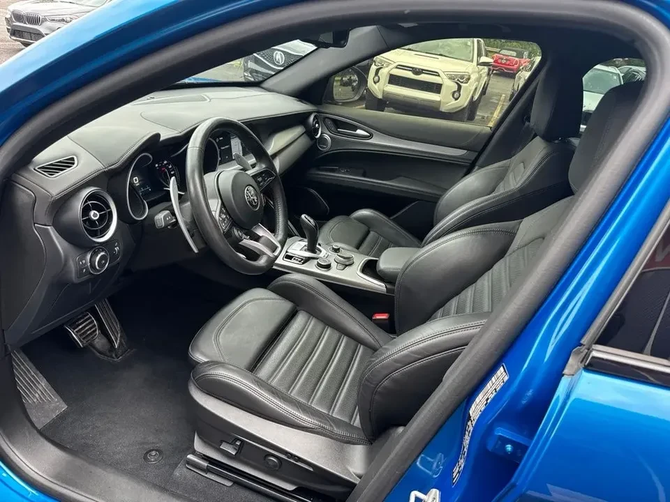 2023 Alfa Romeo Stelvio - Image 10 of 20