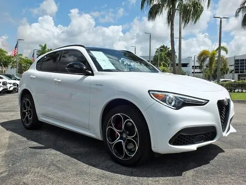 2023 Alfa Romeo Stelvio Veloce AWD