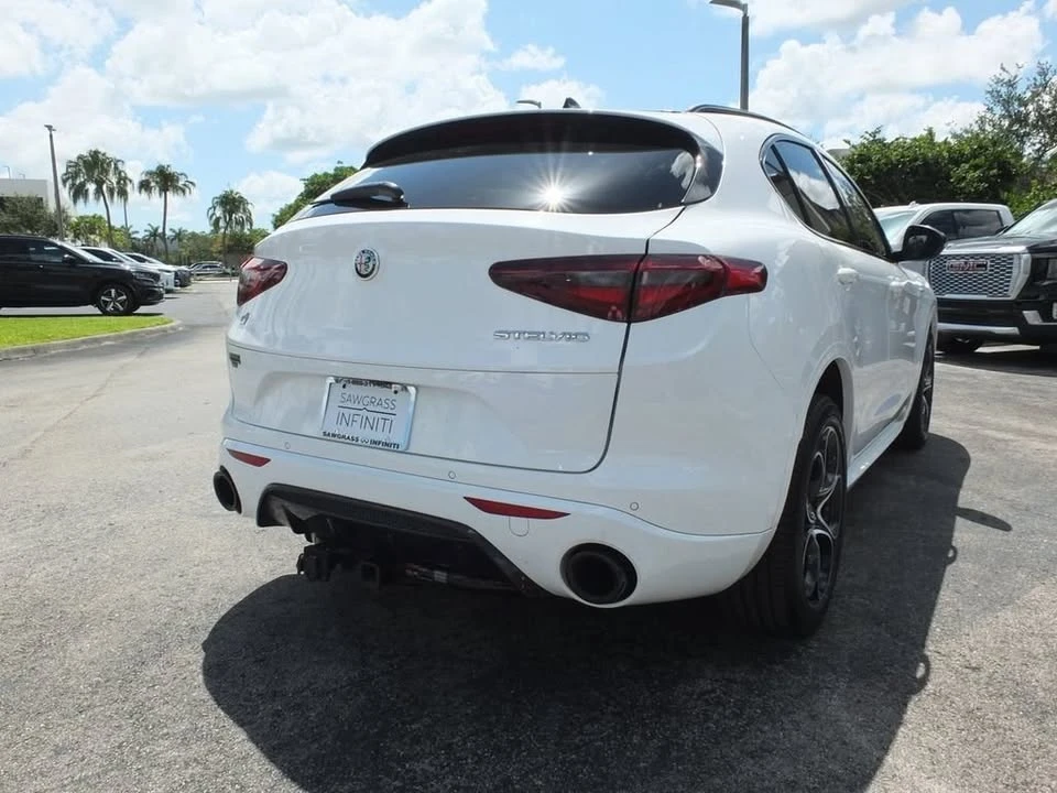 2023 Alfa Romeo Stelvio - Image 8 of 19