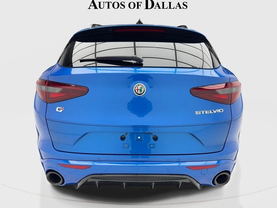2023 Alfa Romeo Stelvio - Image 10 of 21