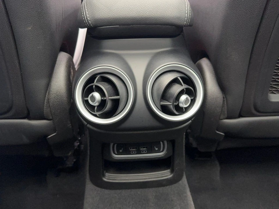 2023 Alfa Romeo - Image 20 of 31