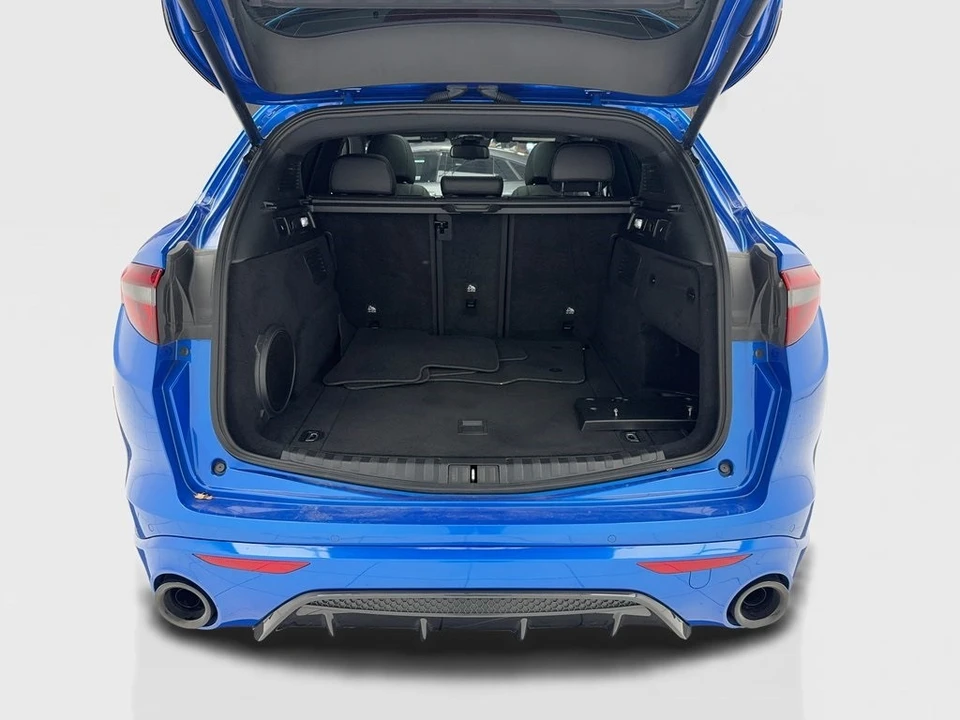 2023 Alfa Romeo Stelvio - Image 12 of 12