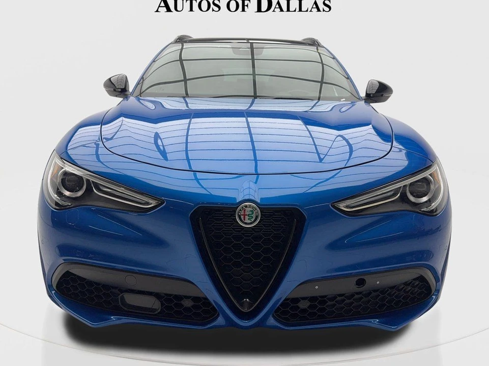 2023 Alfa Romeo Stelvio - Image 4 of 21