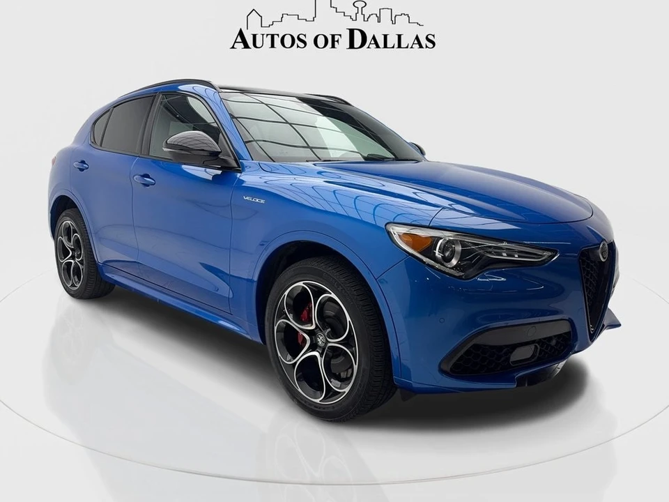 2023 Alfa Romeo Stelvio - Image 2 of 12