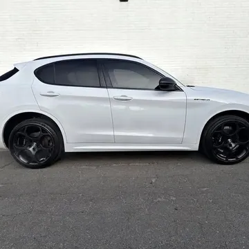 2023 Alfa Romeo Stelvio Veloce