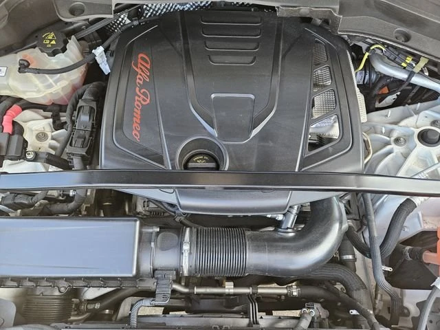 2023 Alfa Romeo Stelvio - Image 16 of 19