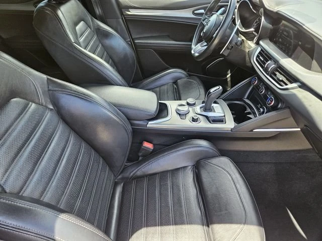 2023 Alfa Romeo Stelvio - Image 10 of 19