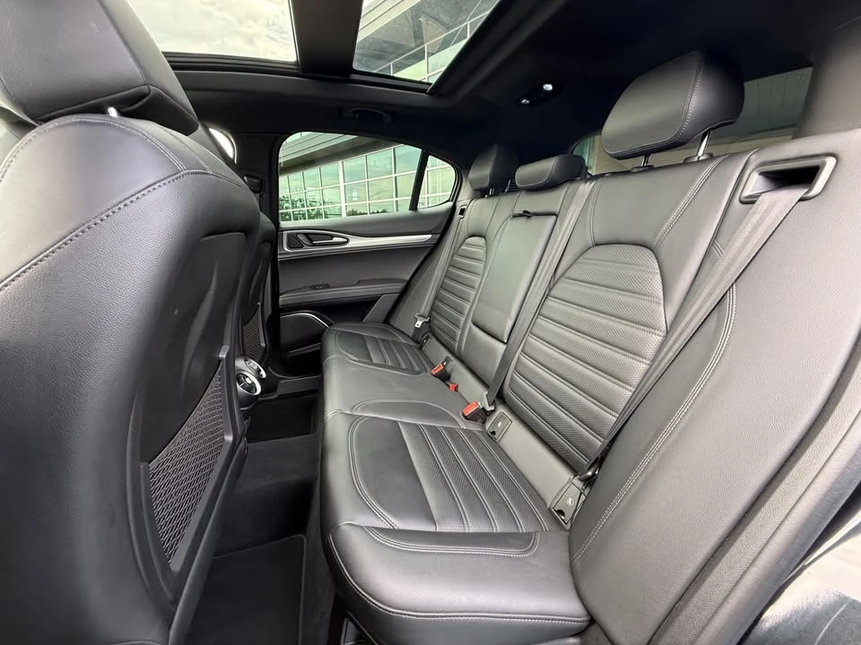 2023 Alfa Romeo Stelvio - Image 17 of 20
