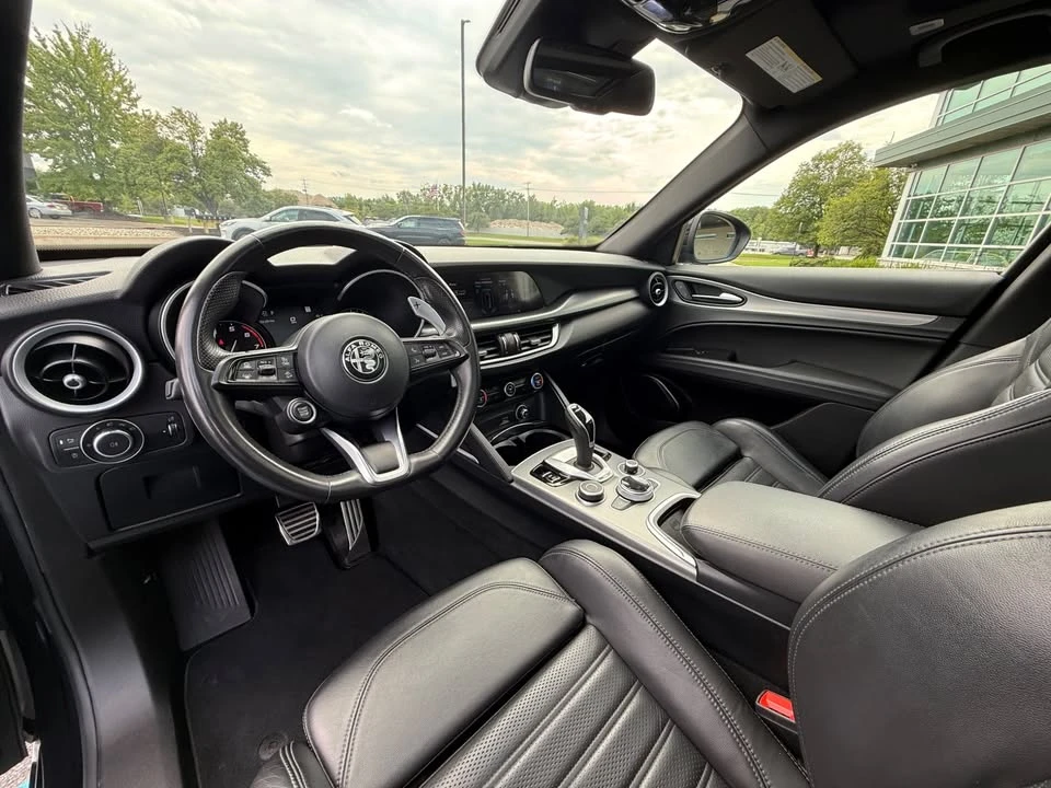 2023 Alfa Romeo Stelvio - Image 3 of 20
