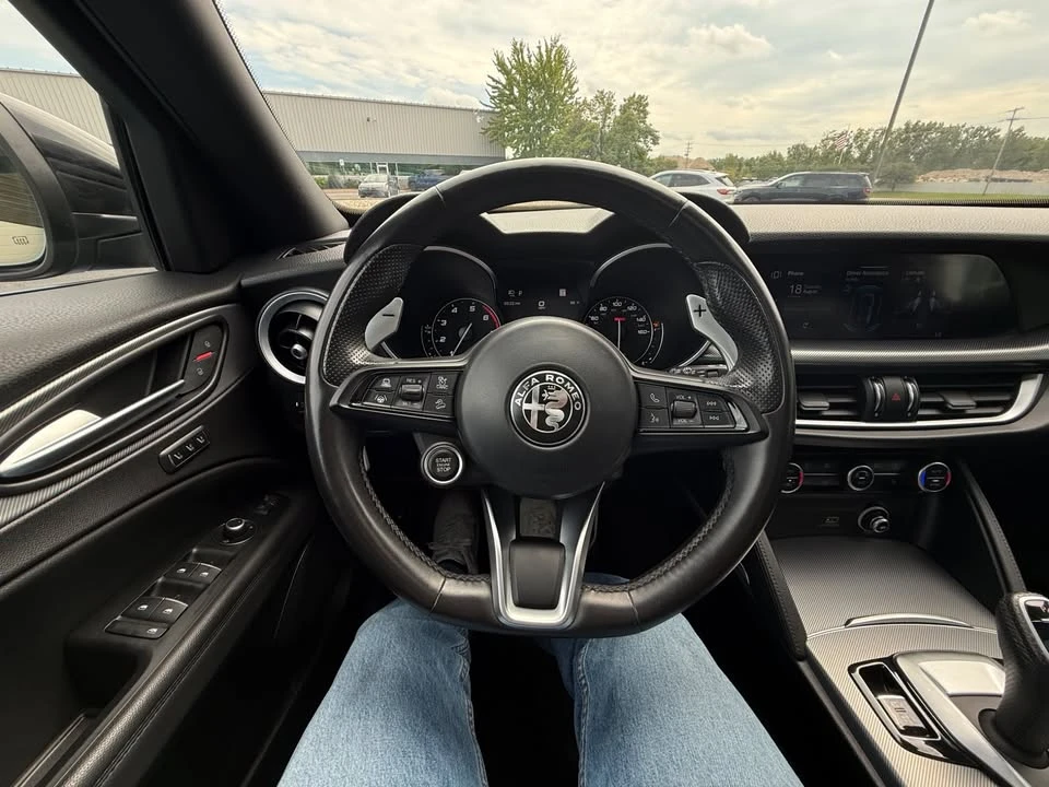 2023 Alfa Romeo Stelvio - Image 9 of 20