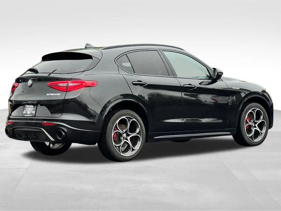 2023 Alfa Romeo Stelvio - Image 7 of 20