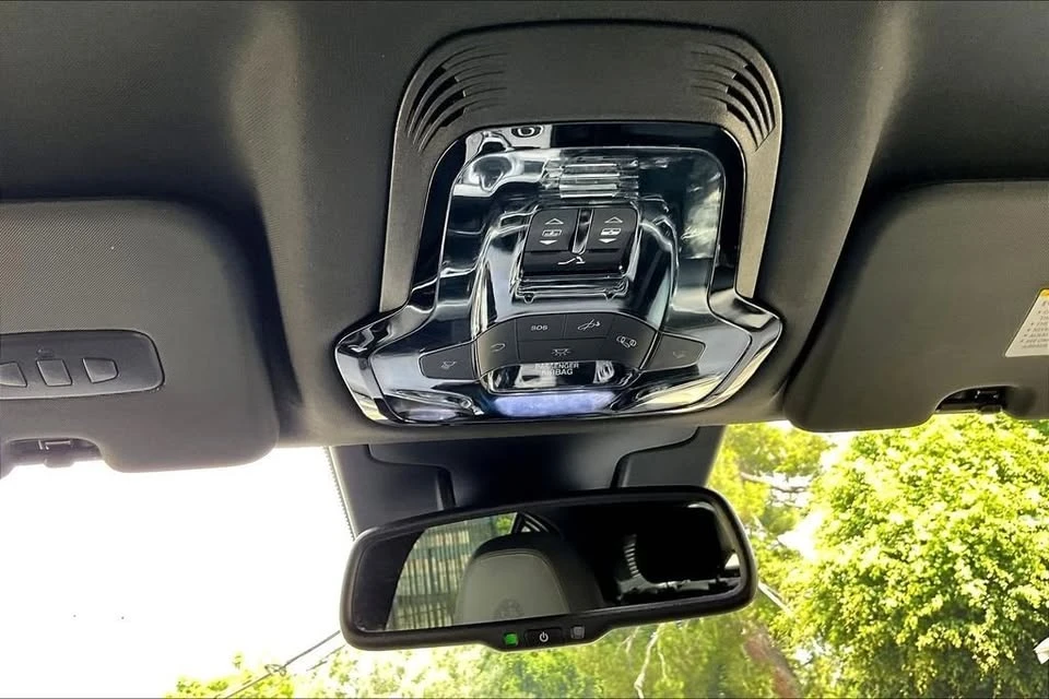 2023 Alfa Romeo Stelvio - Image 17 of 20