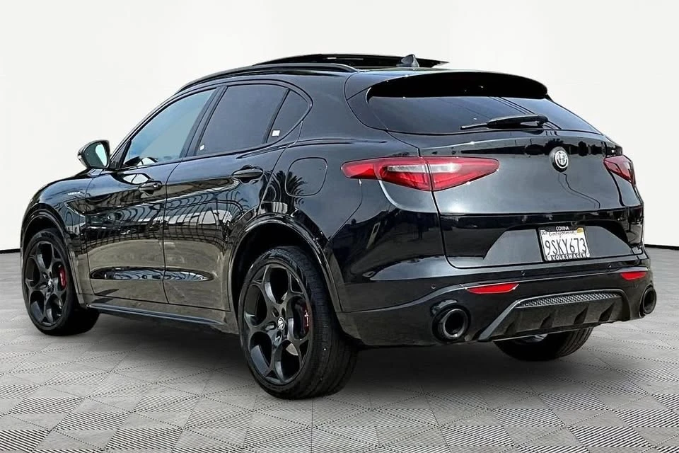 2023 Alfa Romeo Stelvio - Image 4 of 20