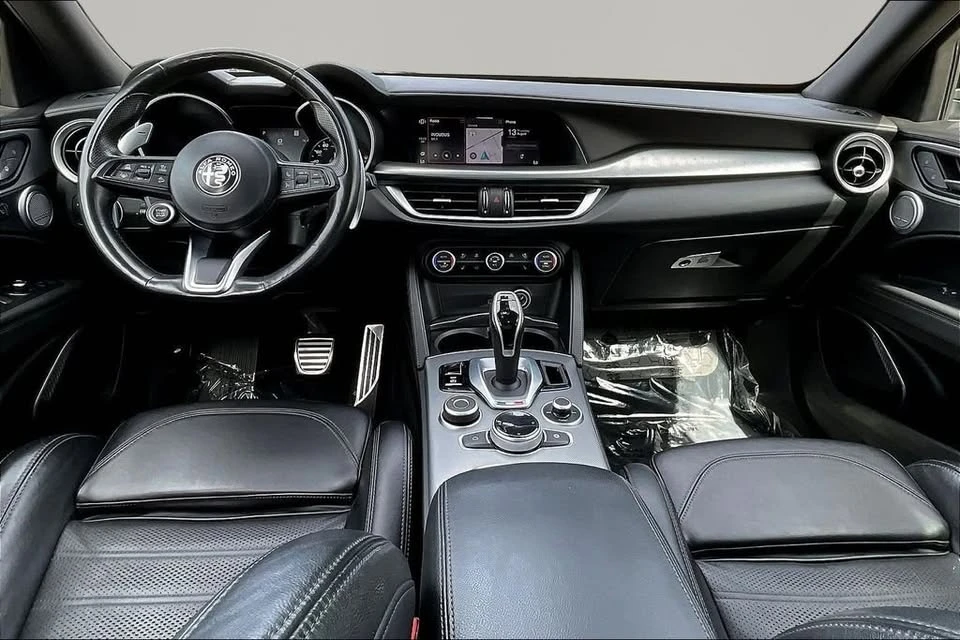 2023 Alfa Romeo Stelvio - Image 7 of 20
