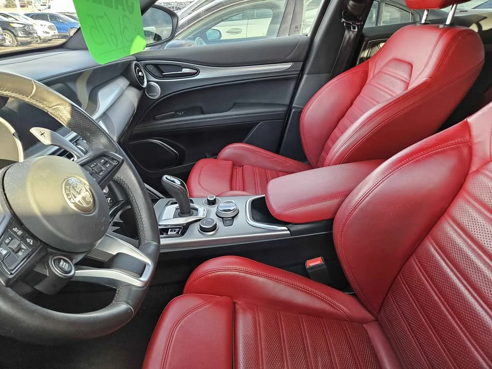 2023 Alfa Romeo Stelvio - Image 2 of 2