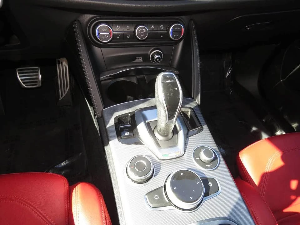2023 Alfa Romeo Stelvio - Image 8 of 12