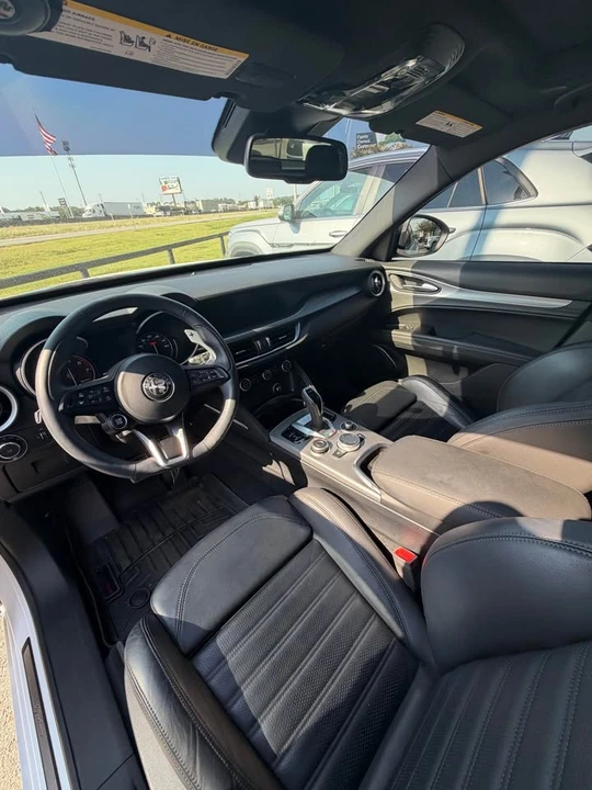 2023 Alfa Romeo Stelvio - Image 8 of 8