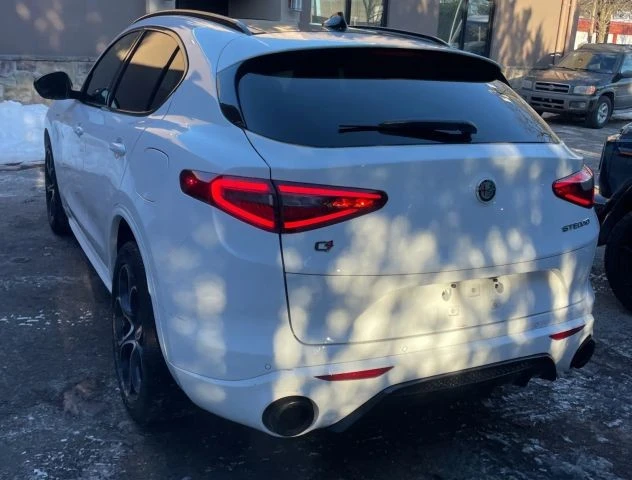 2023 Alfa Romeo Stelvio - Image 3 of 7