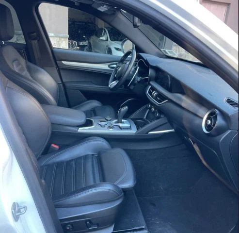 2023 Alfa Romeo Stelvio - Image 5 of 7